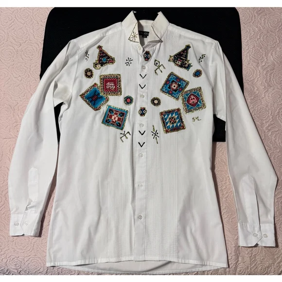 A white shirt. Mens size 14 1/2. Poly-cotton Korea decorated for what?  - Picture 15 of 15